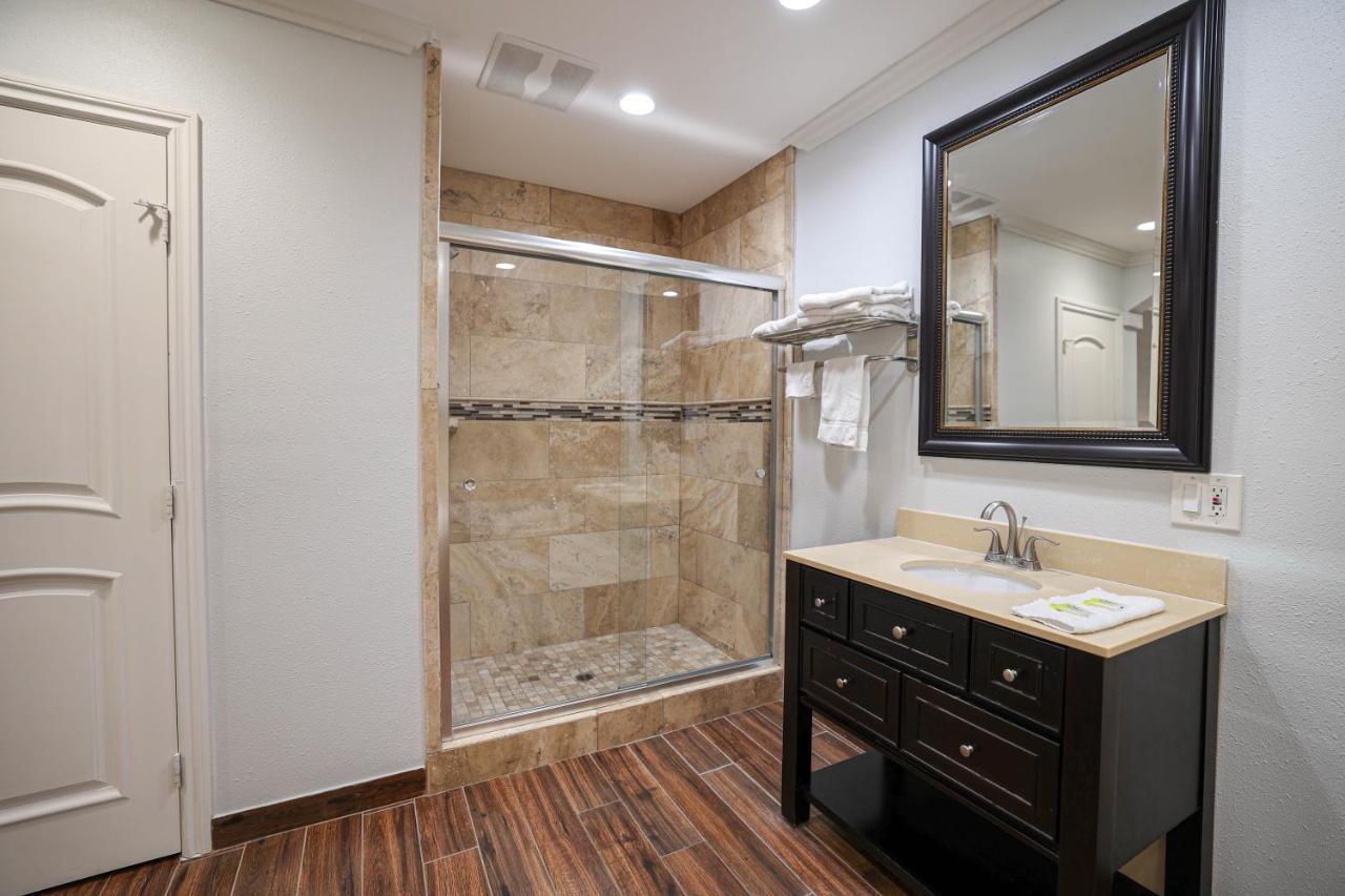 6, Tustin, Orange County-ca 2*