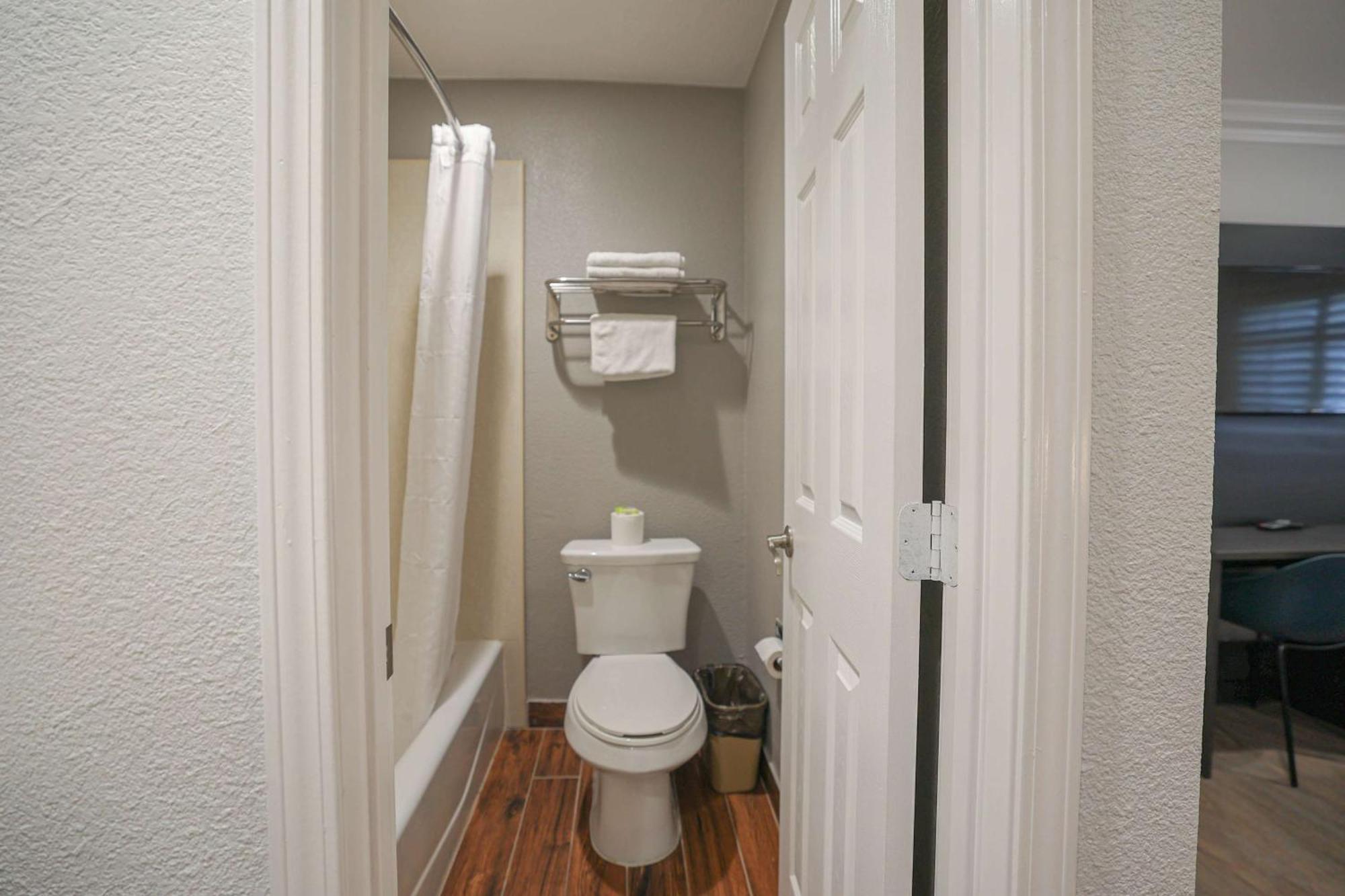 Hotel 6, Tustin, Orange County-ca Tustin